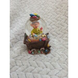 VTG Disney Snow White 3"Mini Glitter Snow Globe Dopey In Mining Cart Collectible